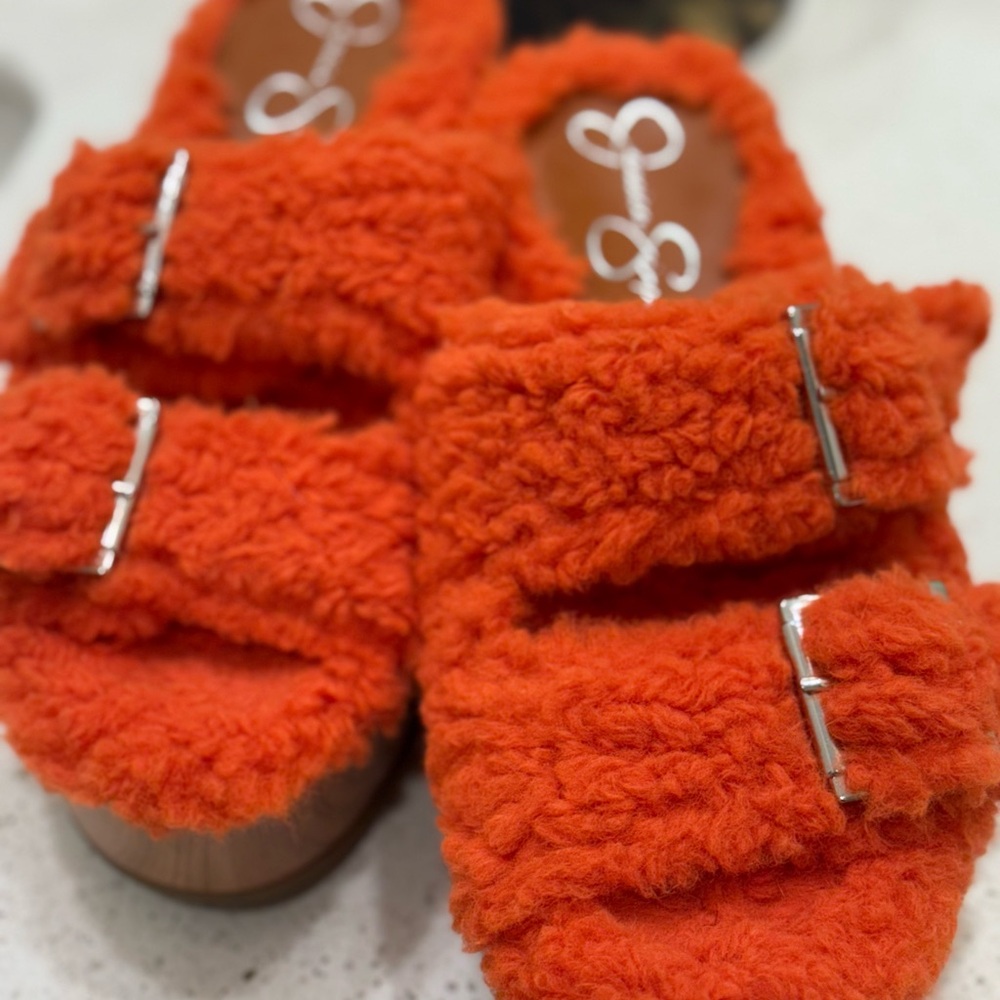 Cozy sherpa mules